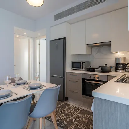 アパート Starlet 1bedroom W Pool And Balcony In ラルナカ